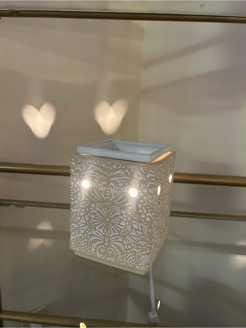 Ceramic, Electric Wax Warmer with Ornate, Boho Pattern in Cream/White.